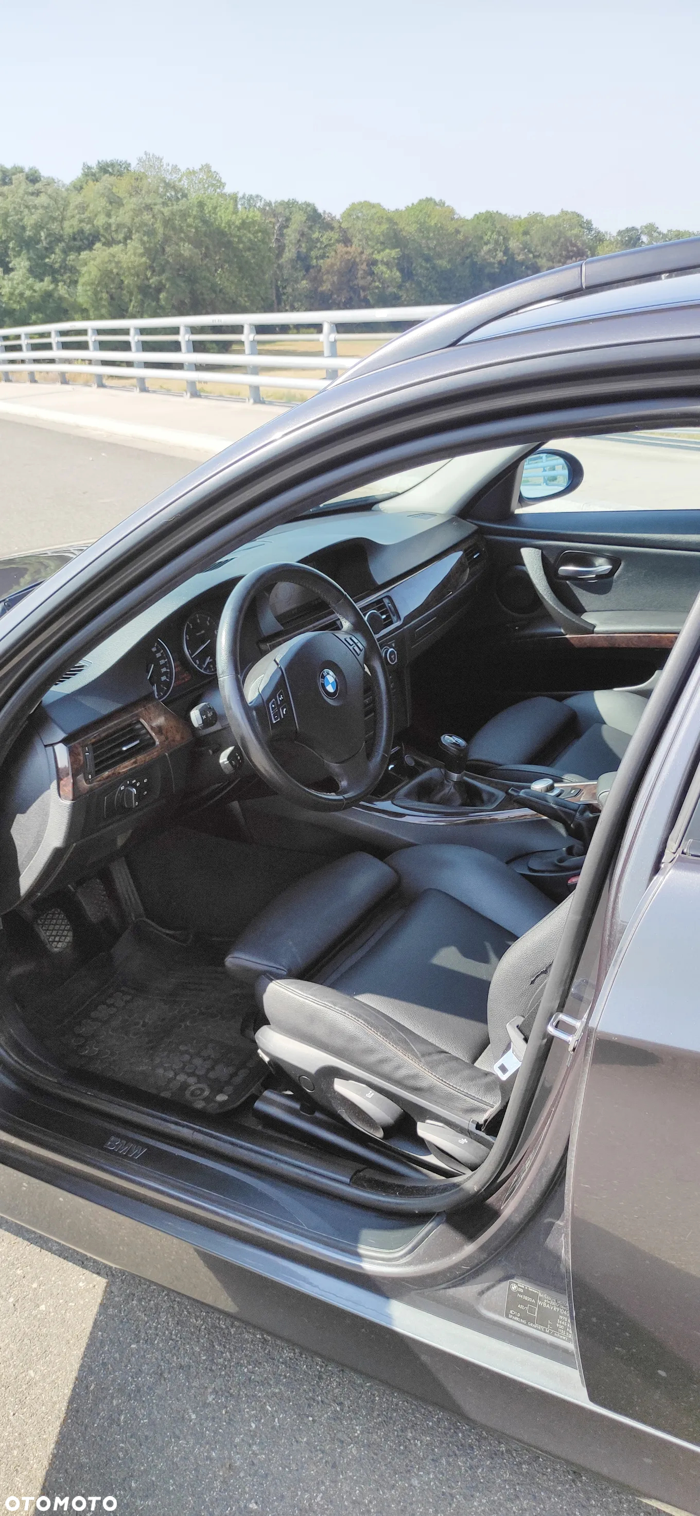 BMW Seria 3 320i - 3