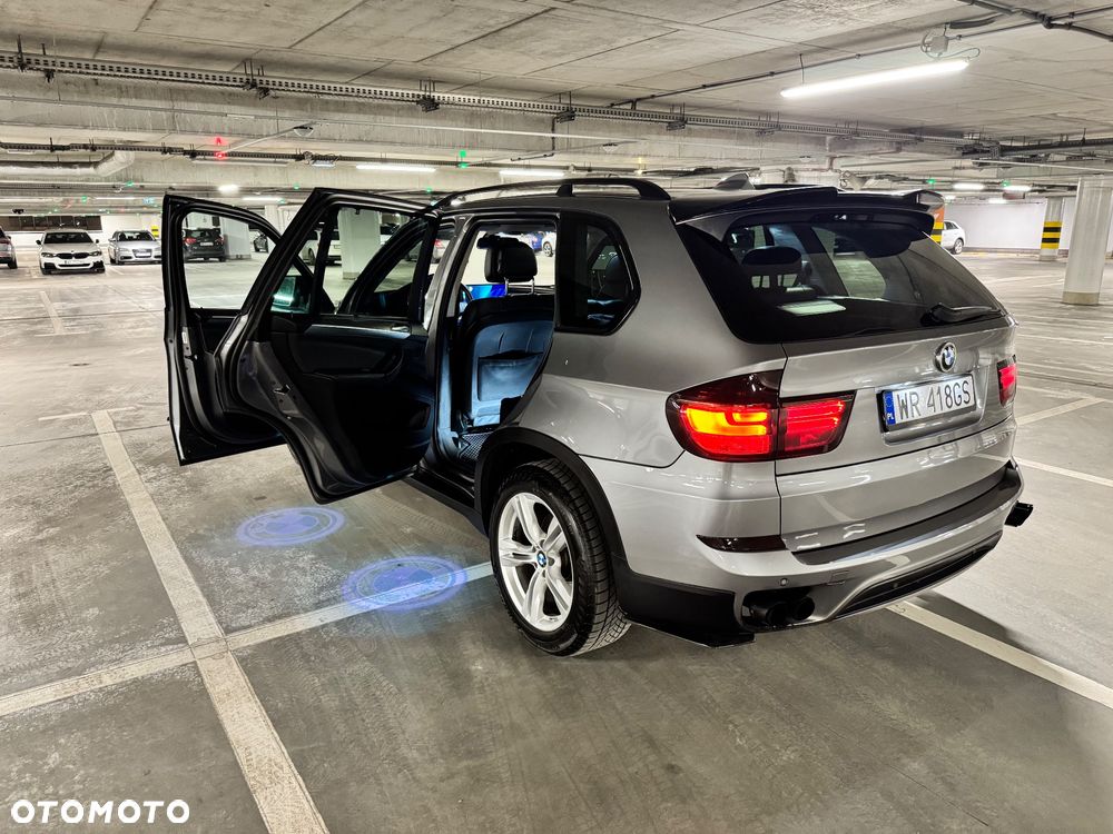 BMW X5 5.0i xDrive - 10