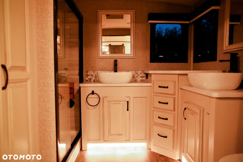 Inny 2023 Jayco North Point - 17