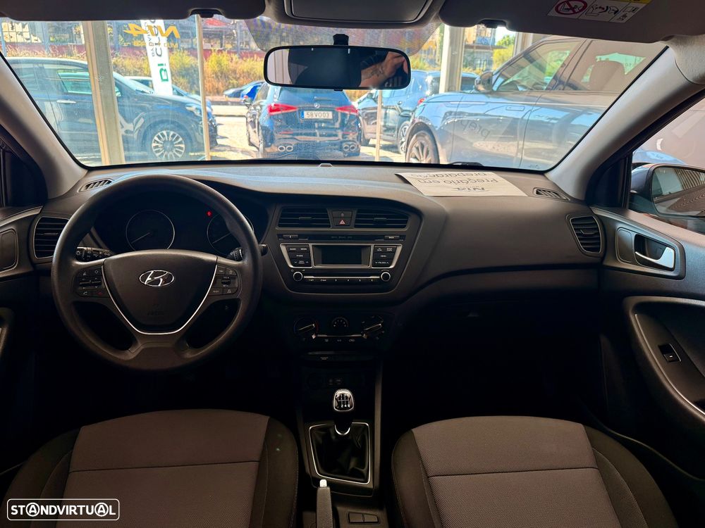 Hyundai i20 1.1 CRDi Comfort - 9