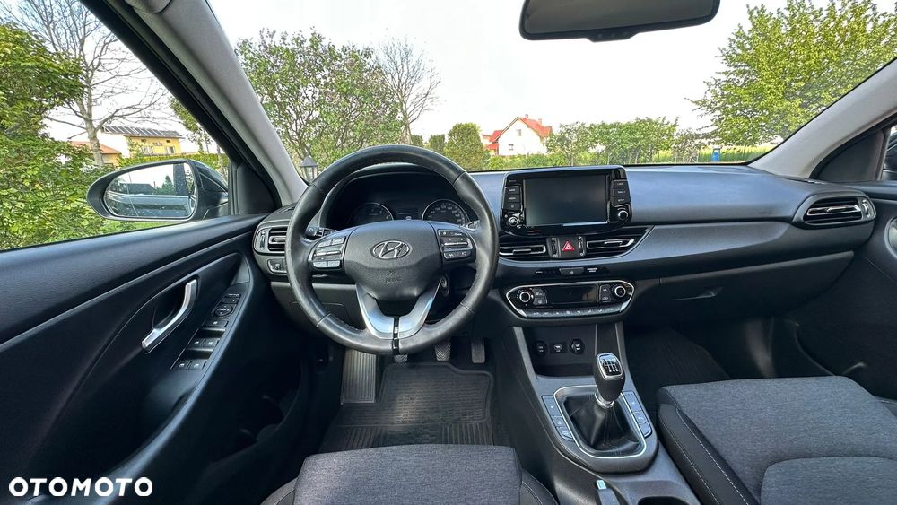 Hyundai i30 1.5 T-GDI 48V Executive - 33