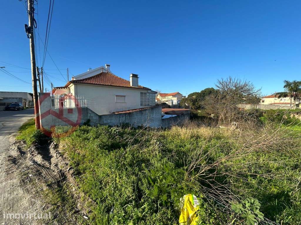 Terreno com 300m2 na Charneca da Caparica, Viabilidade para Moradia... - Grande imagem: 2/5