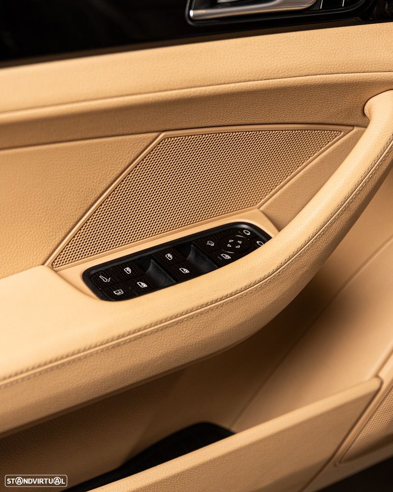 Porsche Panamera S Hybrid - 16
