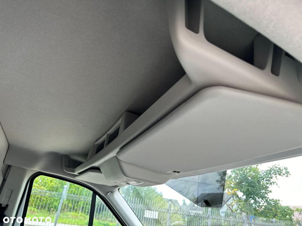 Ford Transit - 27