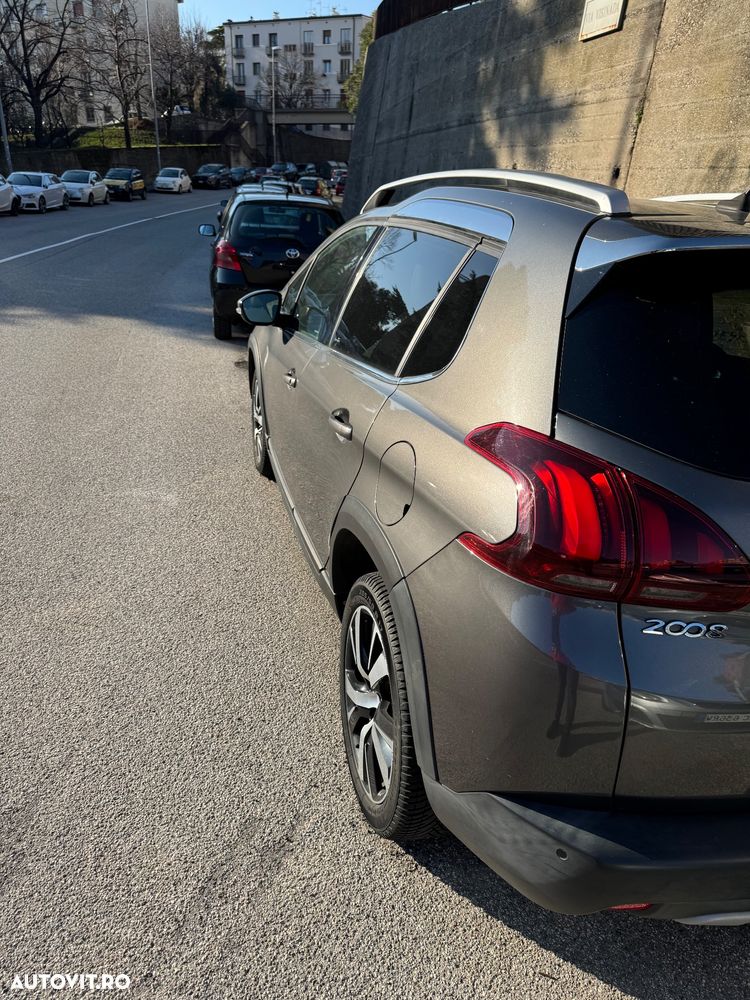 Peugeot 2008 1.2 PureTech Turbo S&S Allure - 30
