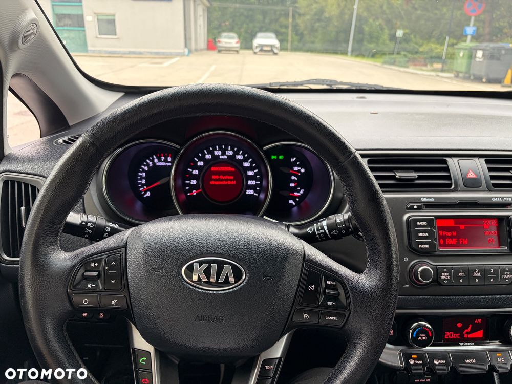 Kia Rio 1.2 Dream Team Edition - 18