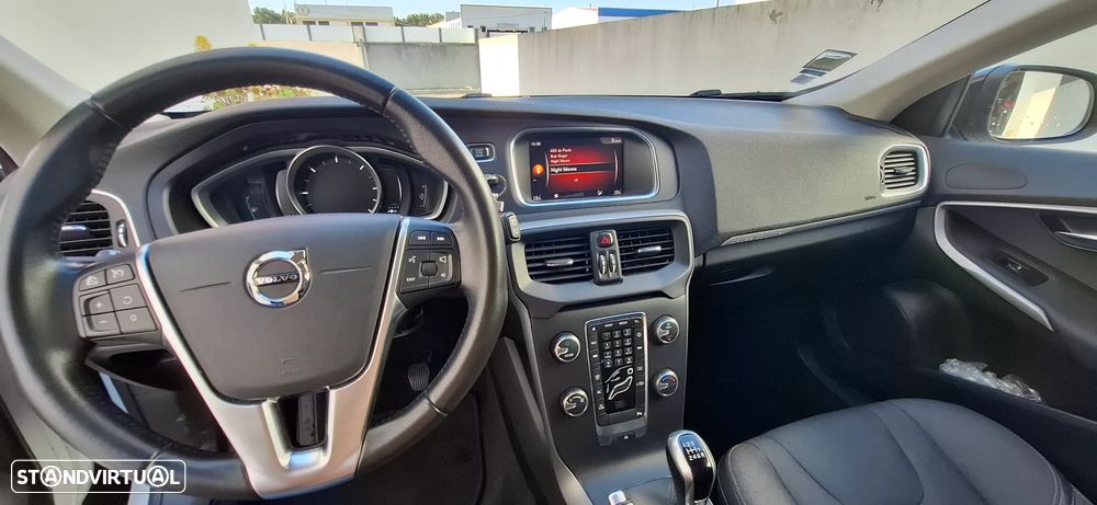 Volvo V40 Cross Country 2.0 D2 Plus - 7