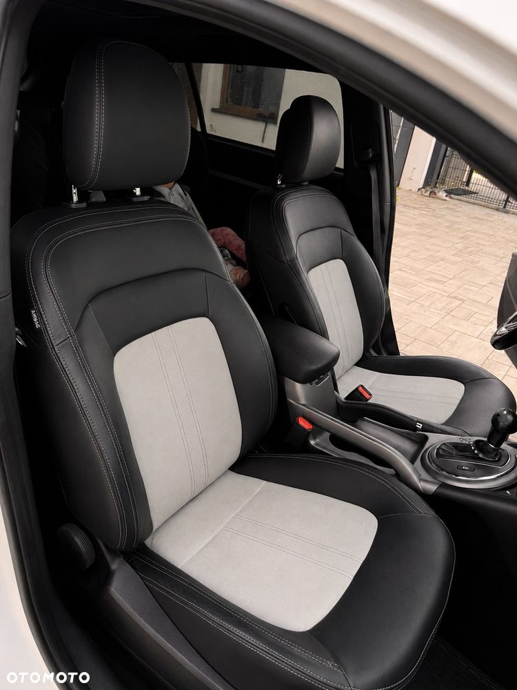 Kia Sportage 2.0 CRDI L AWD - 23