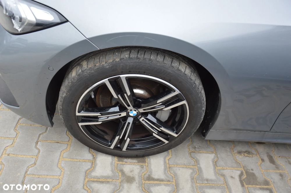 BMW Seria 3 330i xDrive M Sport sport - 10