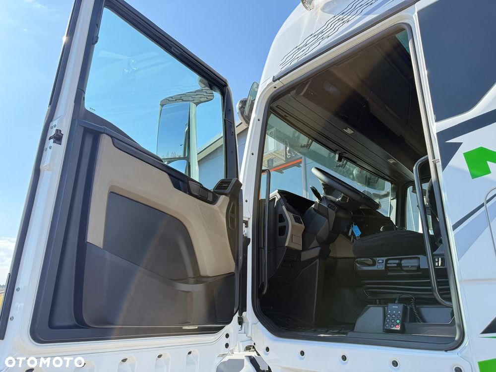 MAN TGX 26.510 chłodnia multitemperatura // 21 Epal // kabina XXL // Nowy model // 2 x łóżko // Carier Supra 950 Mt // E6 // 6x2 // kühlkoffer, refrigerated box, fridge - 21