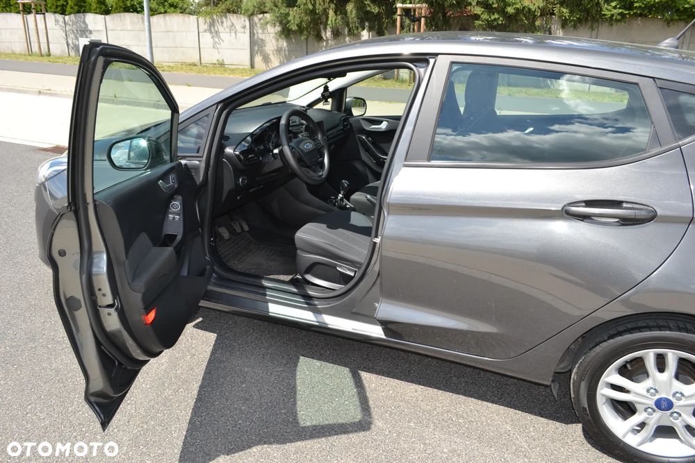 Ford Fiesta 1.5 TDCi ACTIVE - 9
