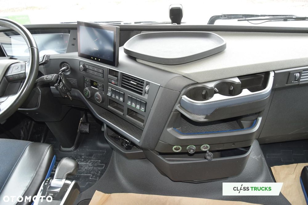 Volvo FH 500 Globetrotter XL Varios - 13