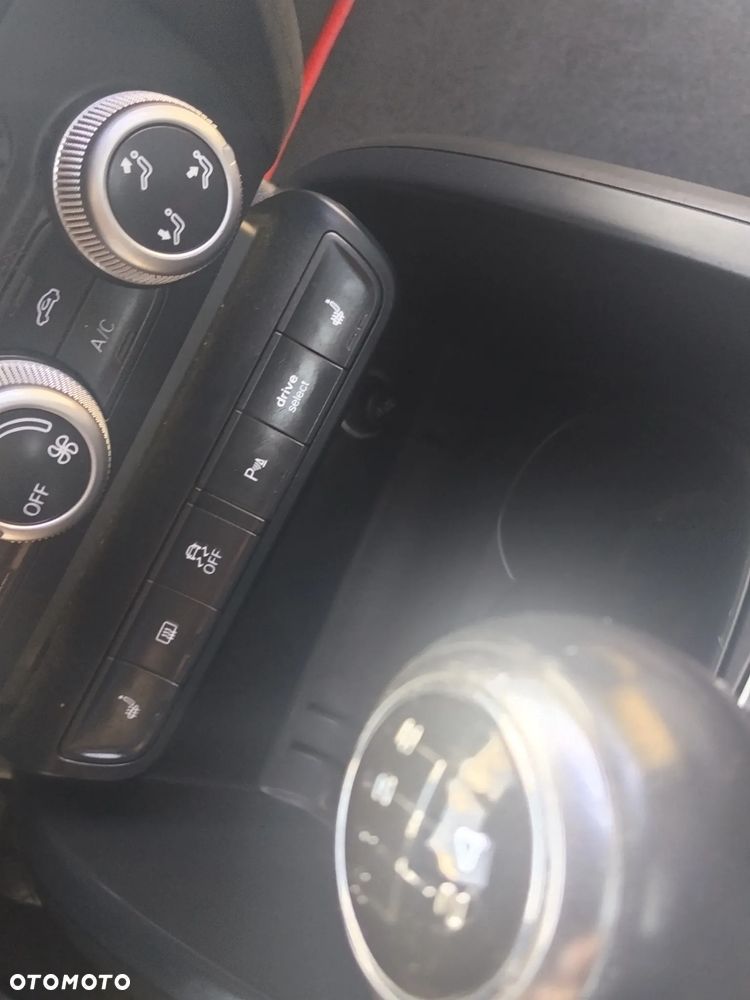 Audi A1 lift 2016 rok ful wersja 1.6 diesel 136 koni - 4