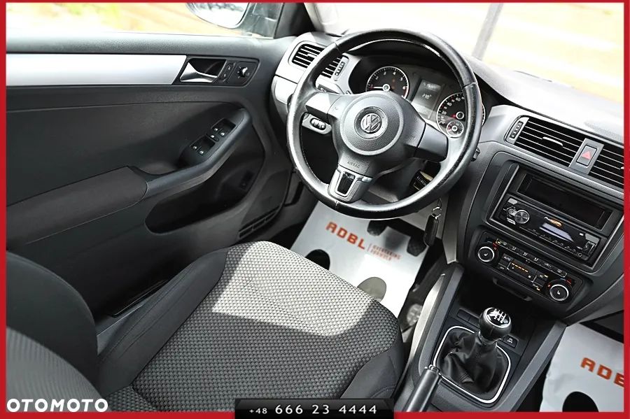 Volkswagen Jetta 1.2 TSI BlueMotion Technology Comfortline - 16