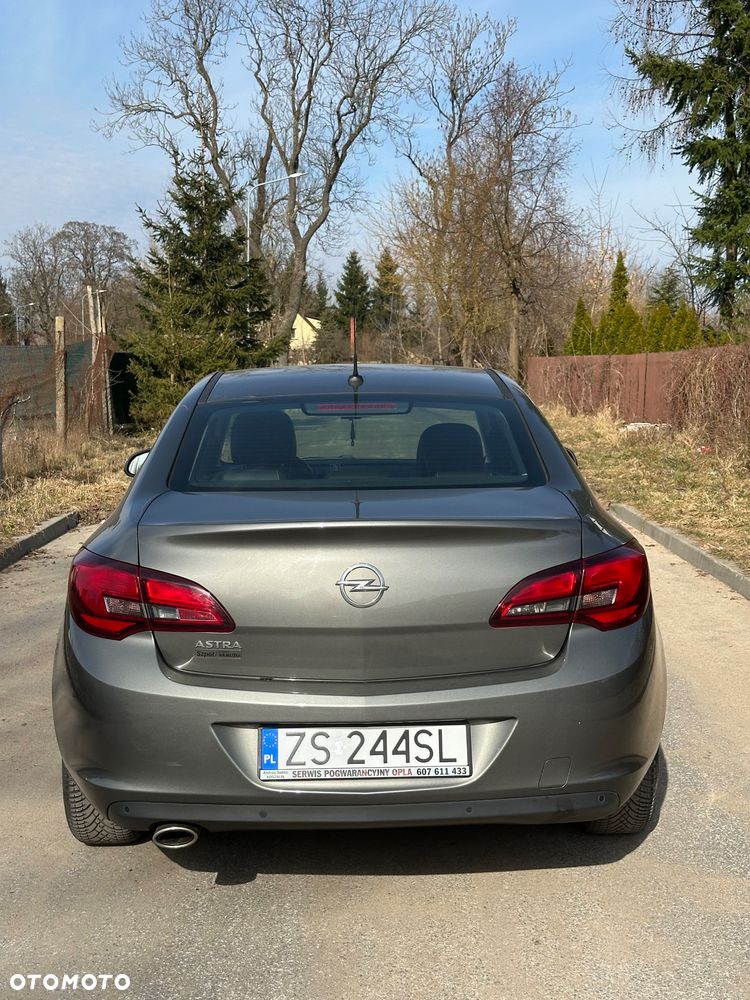 Opel Astra 1.4 T EU6 - 7