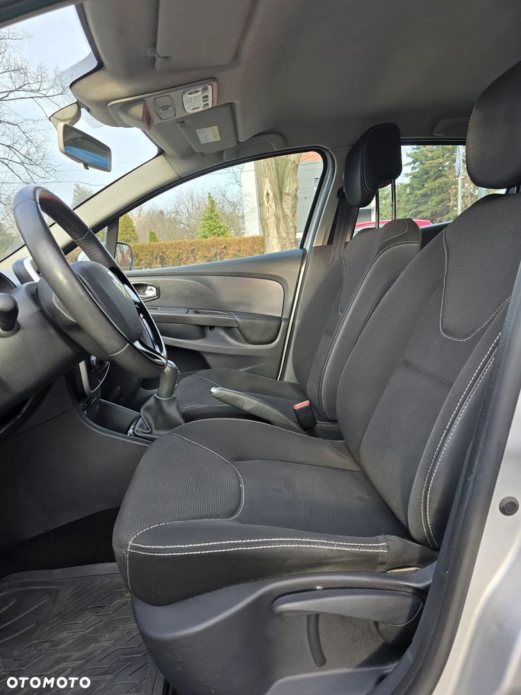 Renault Clio - 12