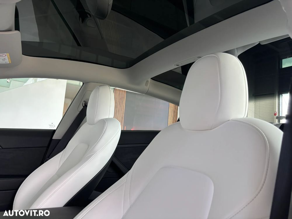 Tesla Model 3 Langstreckenbatterie Allradantrieb Dual Motor - 17