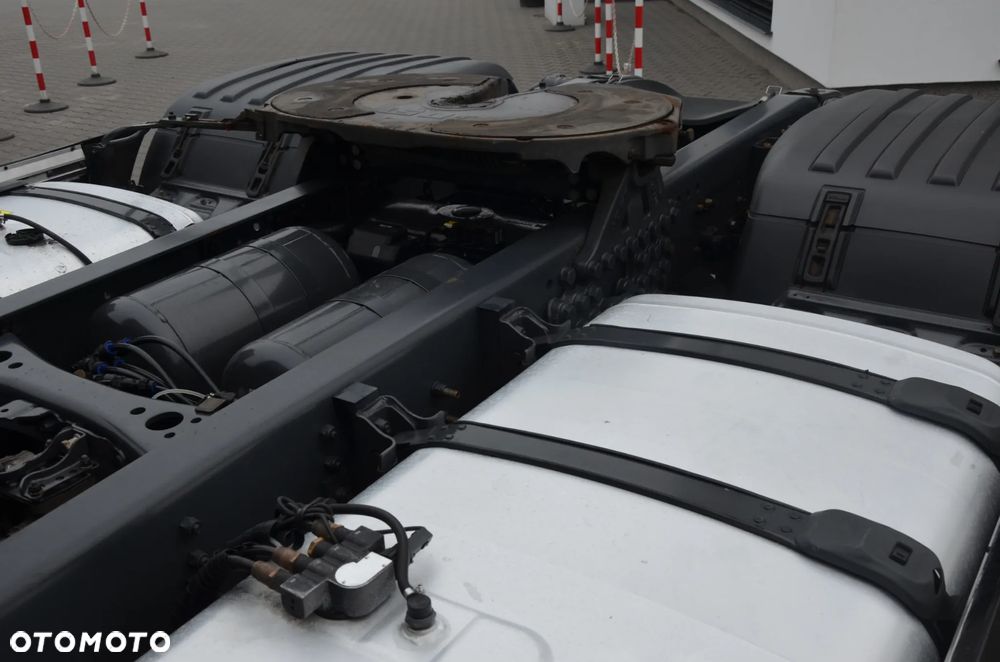Scania R 580 / V8 / 4 PODUSZKI / KLIMA P. / NAVI /FULL LED / ACC / 7410 - 9