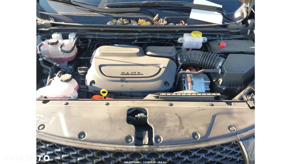 Chrysler Pacifica - 12