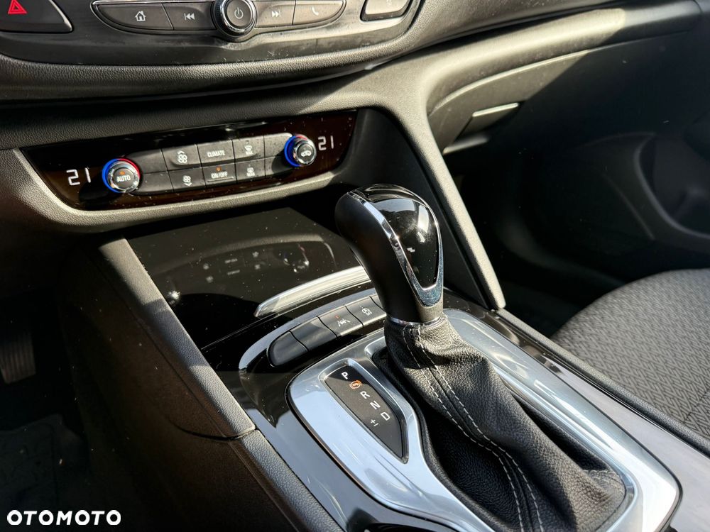 Opel Insignia 1.5 T Enjoy S&S - 20