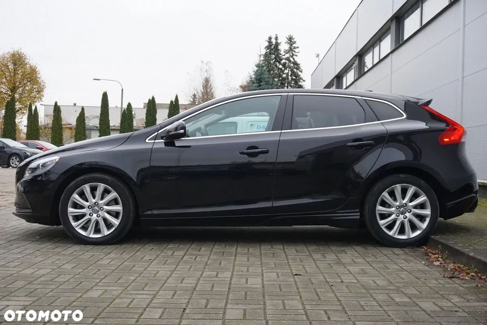 Volvo V40 D3 Summum - 14