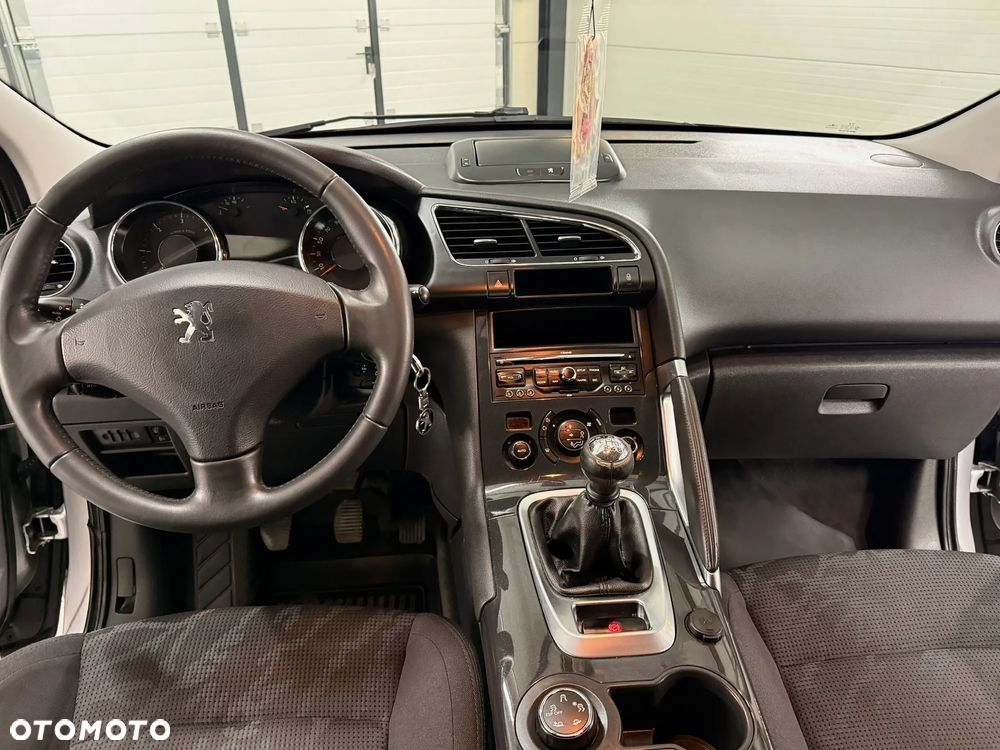 Peugeot 3008 1.6 HDi Premium - 15