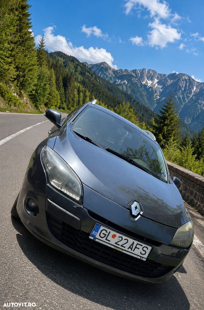 RENAULT Megane
