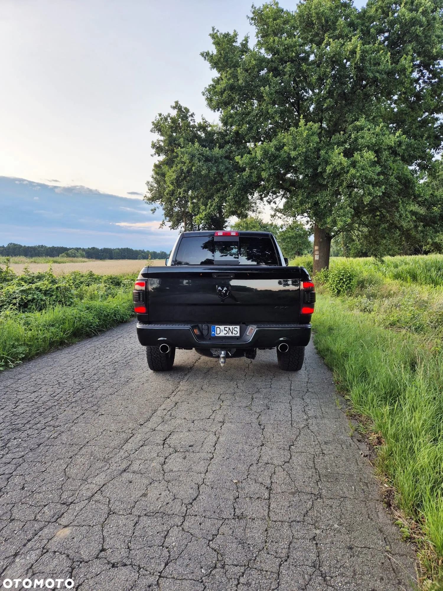 Dodge RAM 1500 5.7 4x4 - 11