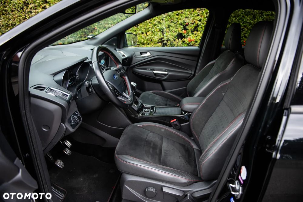 Ford Kuga 1.5 EcoBoost FWD ST-Line ASS - 19