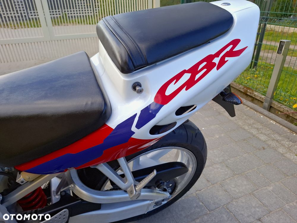 Honda CBR - 25