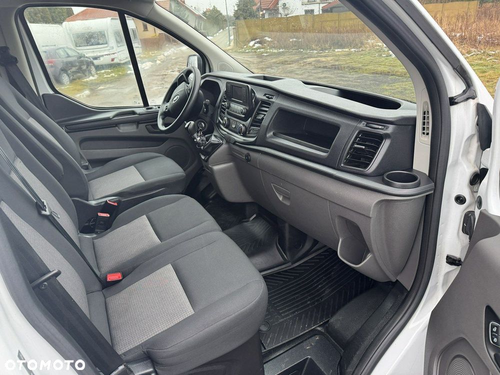 Ford Transit Custom - 11