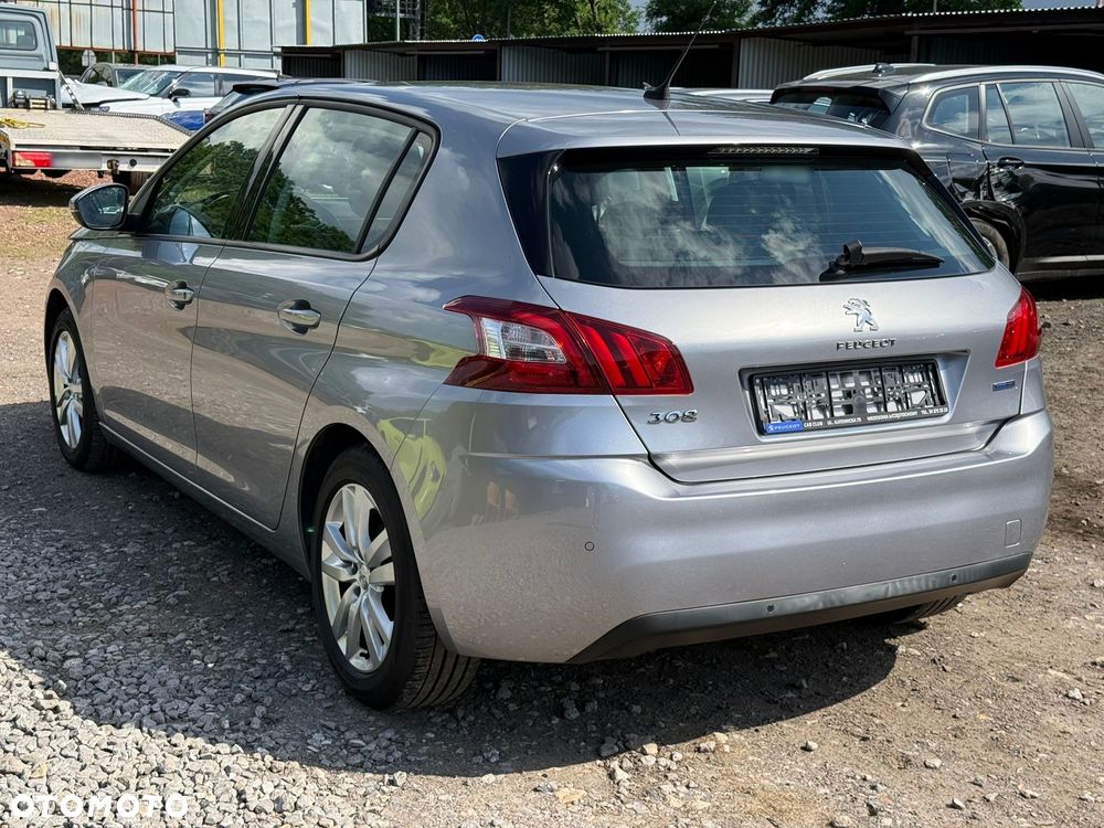 Peugeot 308 - 13