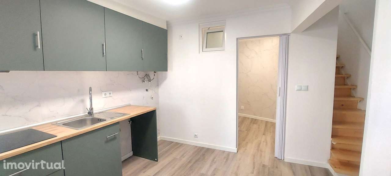 ALCÂNTARA / ESTRELA - Moradia T1 A ESTREAR! - Grande imagem: 2/12