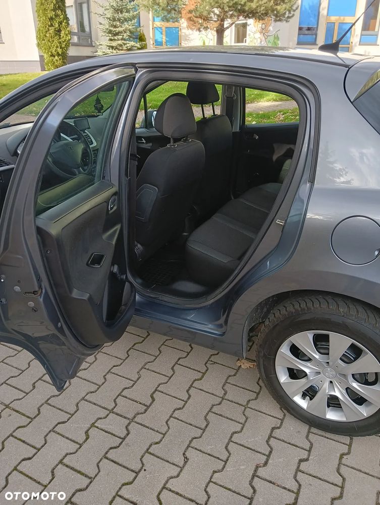 Peugeot 207 1.4 16V Trendy - 13