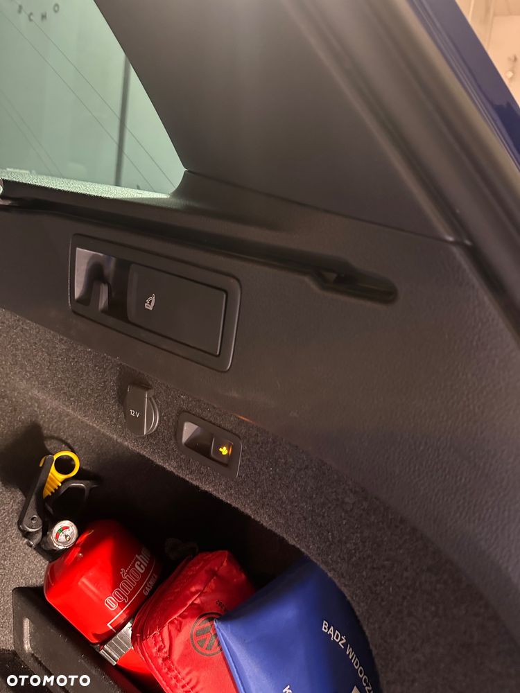 Volkswagen Passat - 20