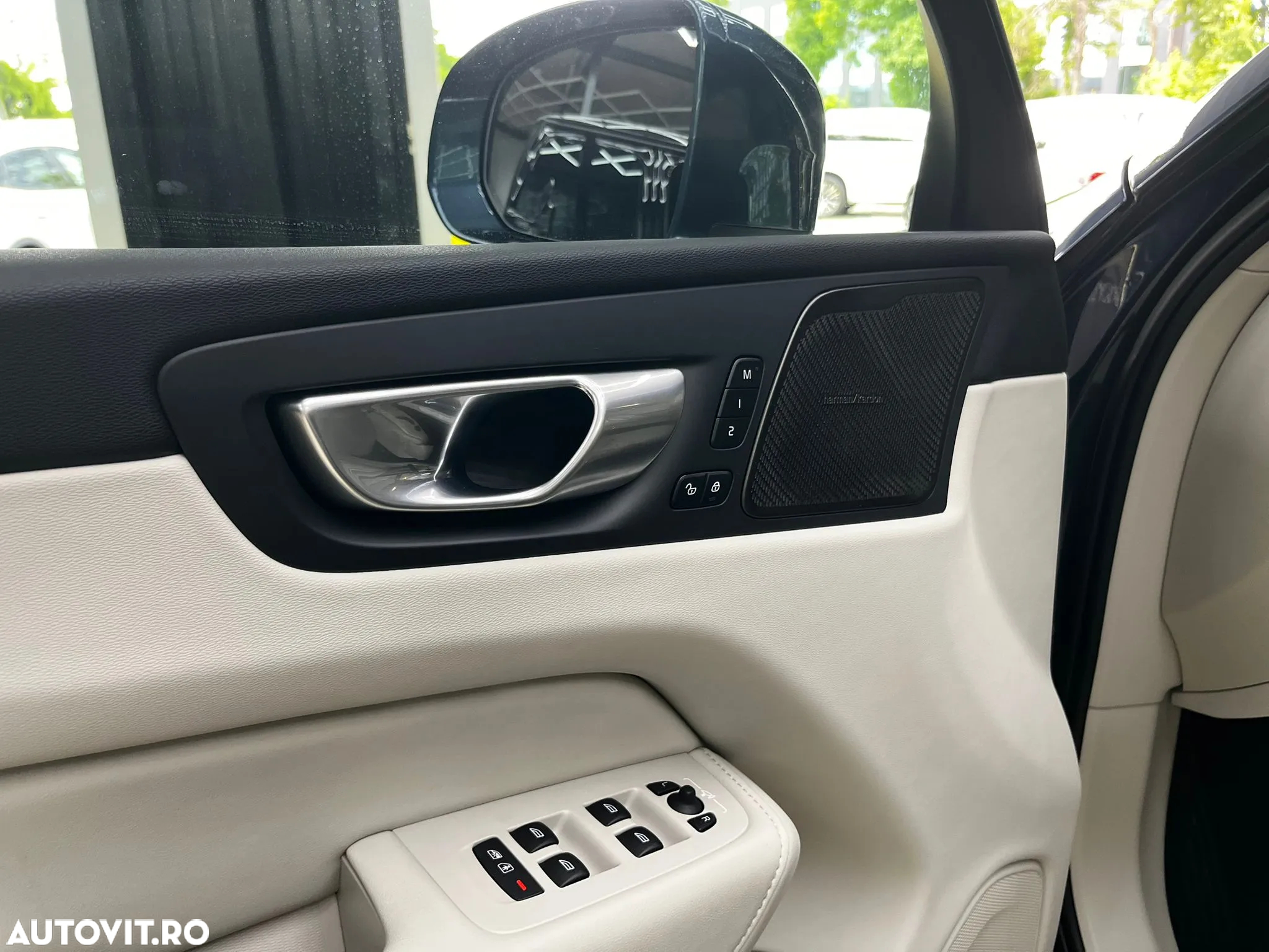 Volvo XC 60 B5 MHEV AT8 AWD Inscription - 25