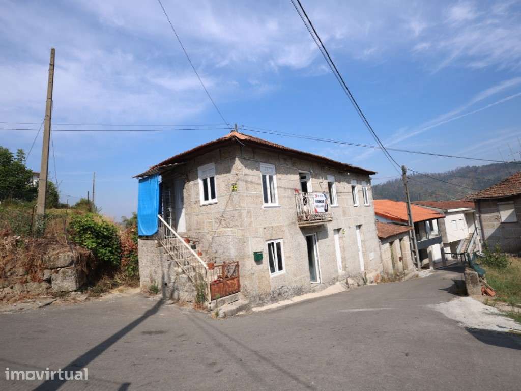 Moradia T2 para restauro | Armil, Fafe - Grande imagem: 5/10