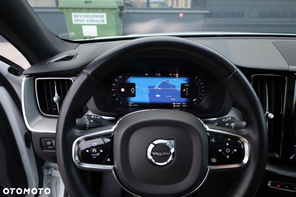 Volvo XC 60 T6 AWD Recharge Geartronic RDesign - 11