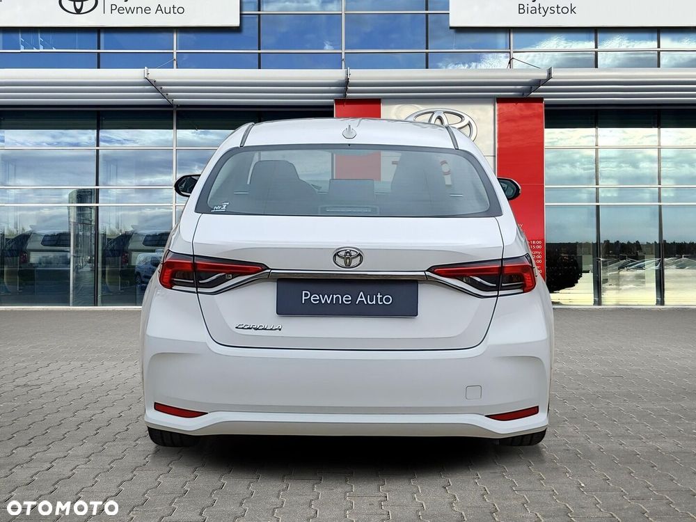 Toyota Corolla - 4