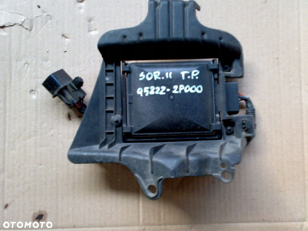 kia sorento ii 2012 - 2015 czujnik radar tylny tył prawy podstawa kpl. - 1