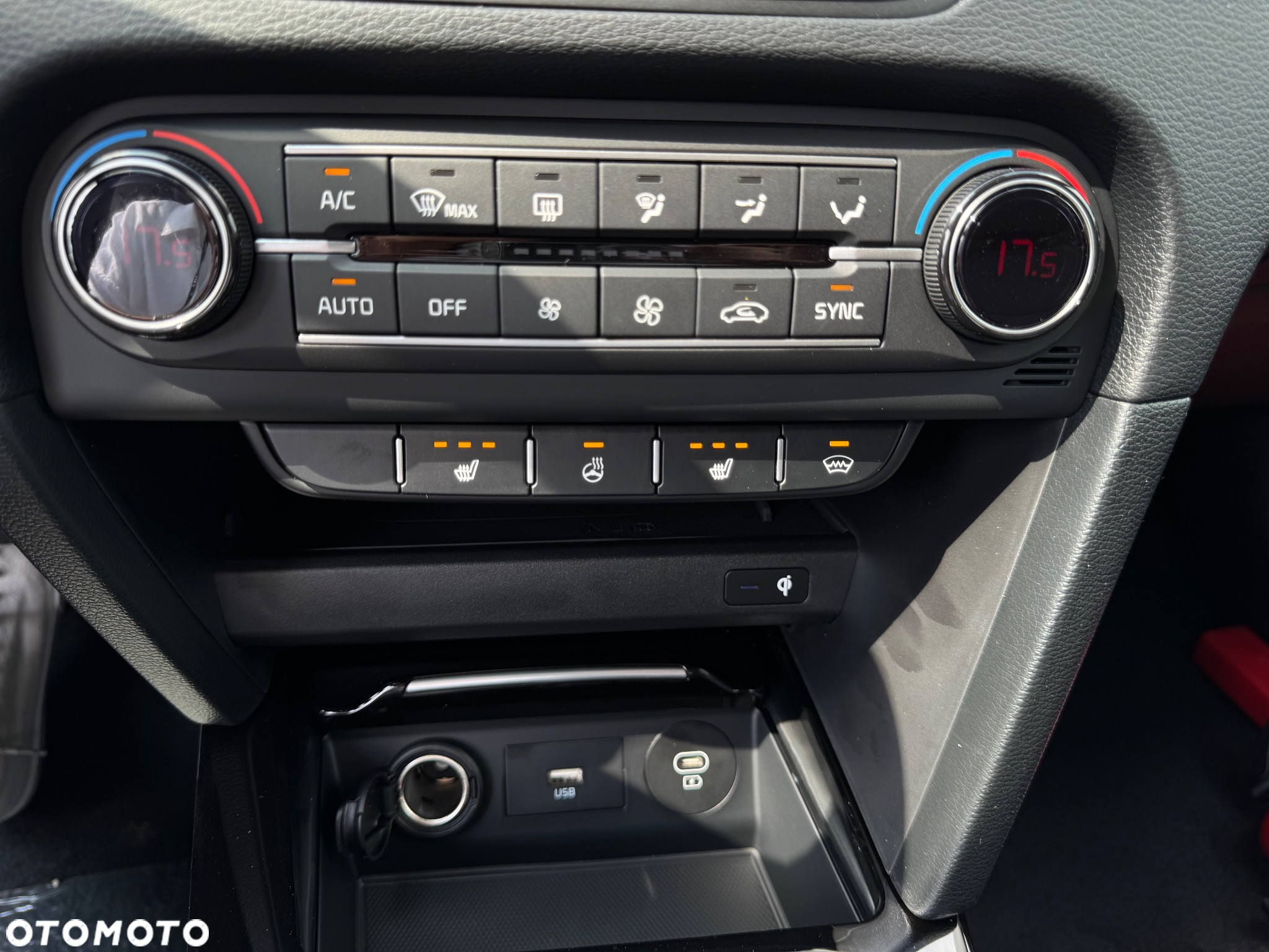 Kia XCeed 1.5 T-GDI Business Line DCT - 9