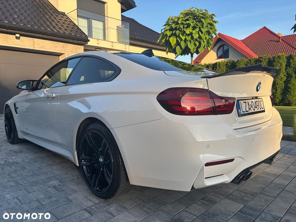 BMW M4 DKG - 2