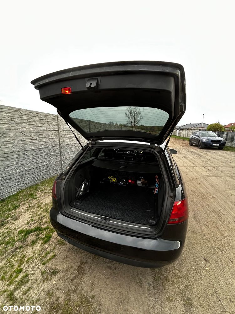 Audi A4 Avant 2.0 TDI - 7