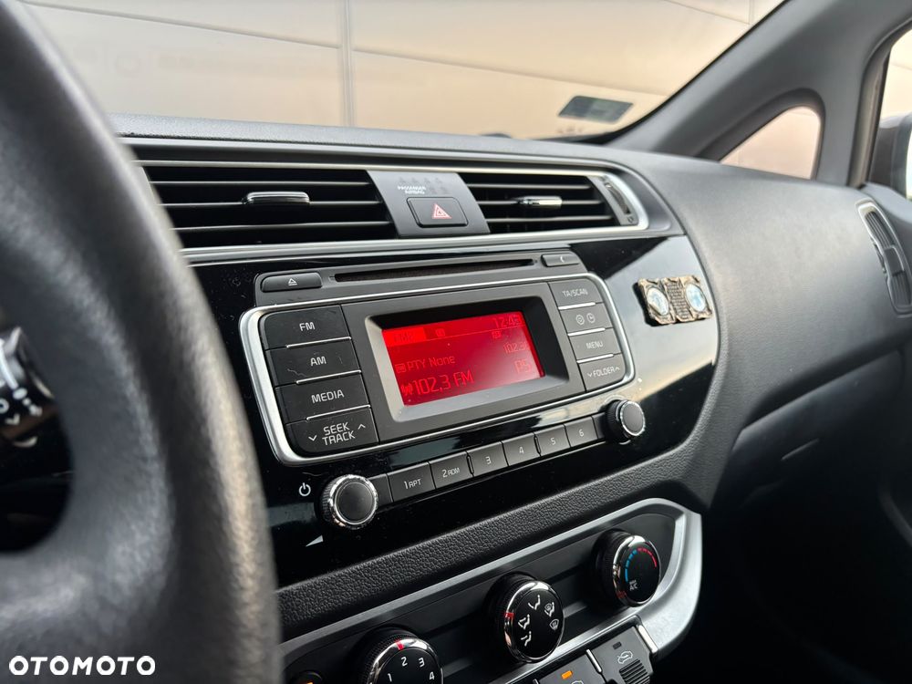 Kia Rio 1.2 M - 4