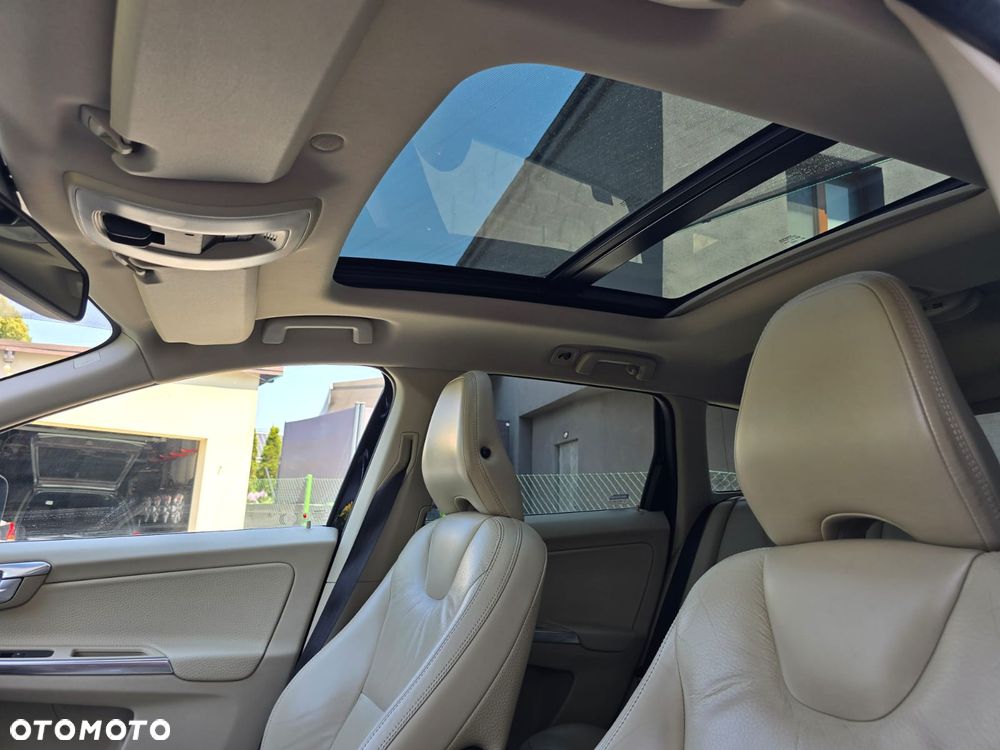 Volvo XC 60 - 12