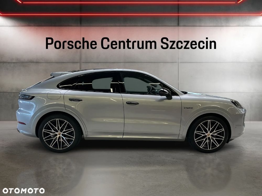 Porsche Cayenne Coupe E-Hybrid PHEV - 6