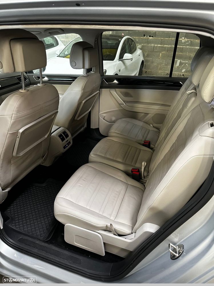VW Touran 2.0 TDI Highline DSG - 7