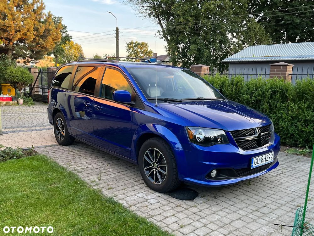 Dodge Grand Caravan 3.6 R/T - 10