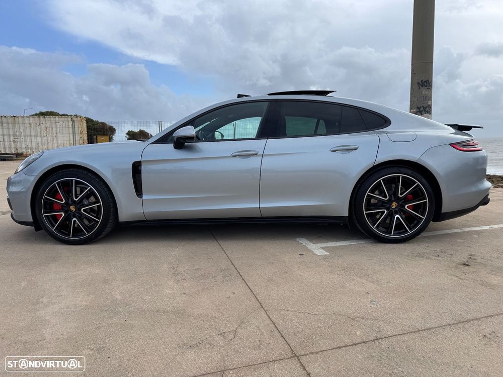 Porsche Panamera 4 E-Hybrid Platinum Edition com PDLS - 14