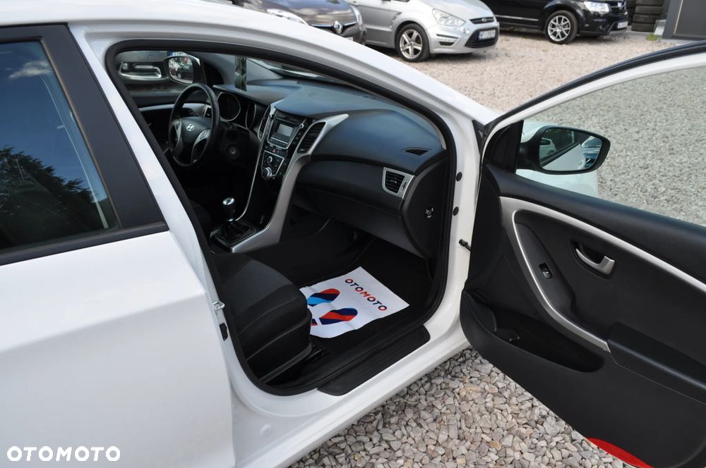 Hyundai i30 1.4 Fifa World Cup Edition - 13
